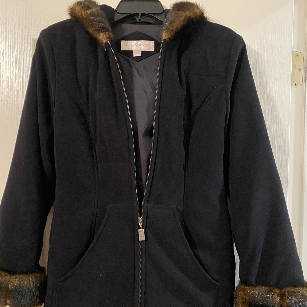 Winter coat, black with faux fur collar & sleeves, Jones New York, size 8